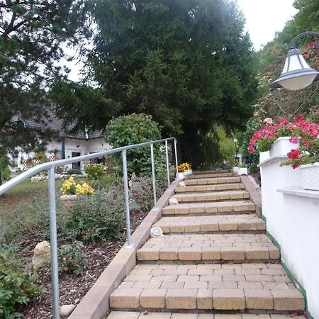 Landhaus Hubertus Guest House Litzendorf Exterior photo